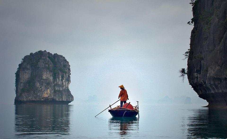 halong bay vietnam overnight cruise